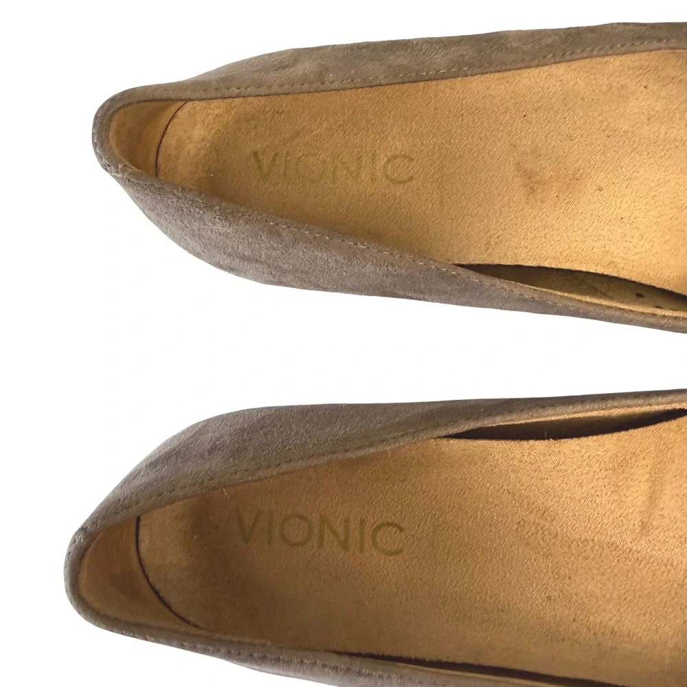 Vionic Posey Taupe Suede Perforated Pointed Toe Ballet Flats 8.5 359POSEY/VS148